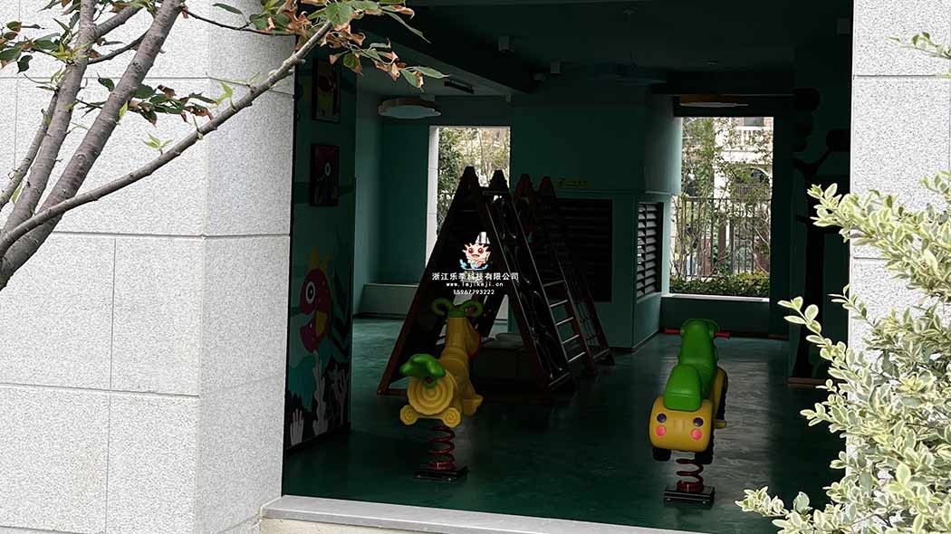 游樂設(shè)備